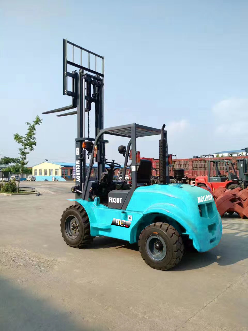 Easy-To-Use Diesel Four-Wheel Drive  Forklift Truck Working Pressure18.5 Mpa